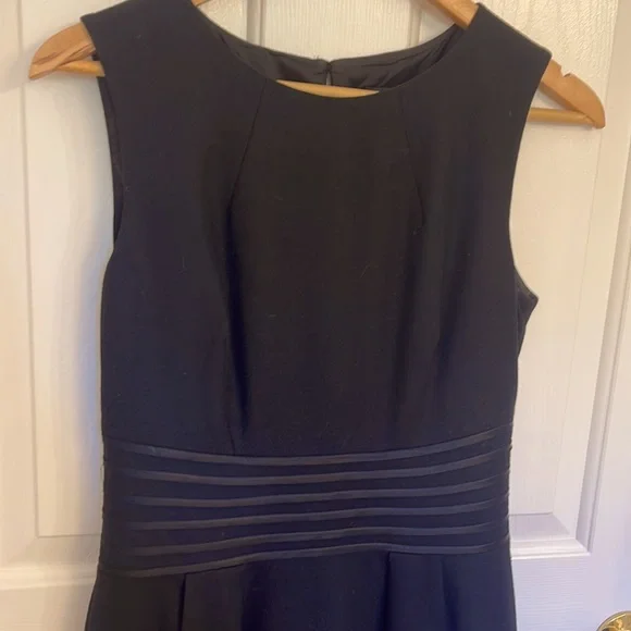 Black Sleeveless Banana Republic Dress size 8 - Picture 2 of 4